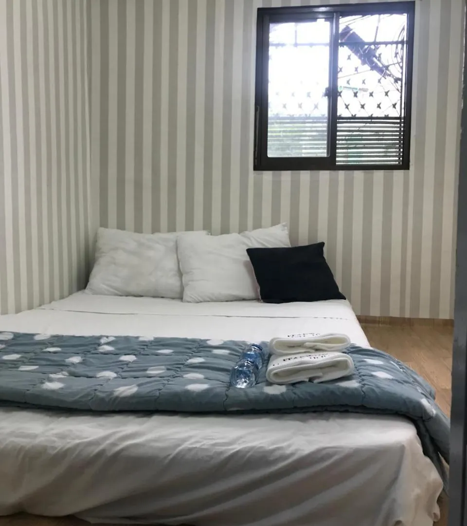Kazi Family Hotel / Guest House Seul