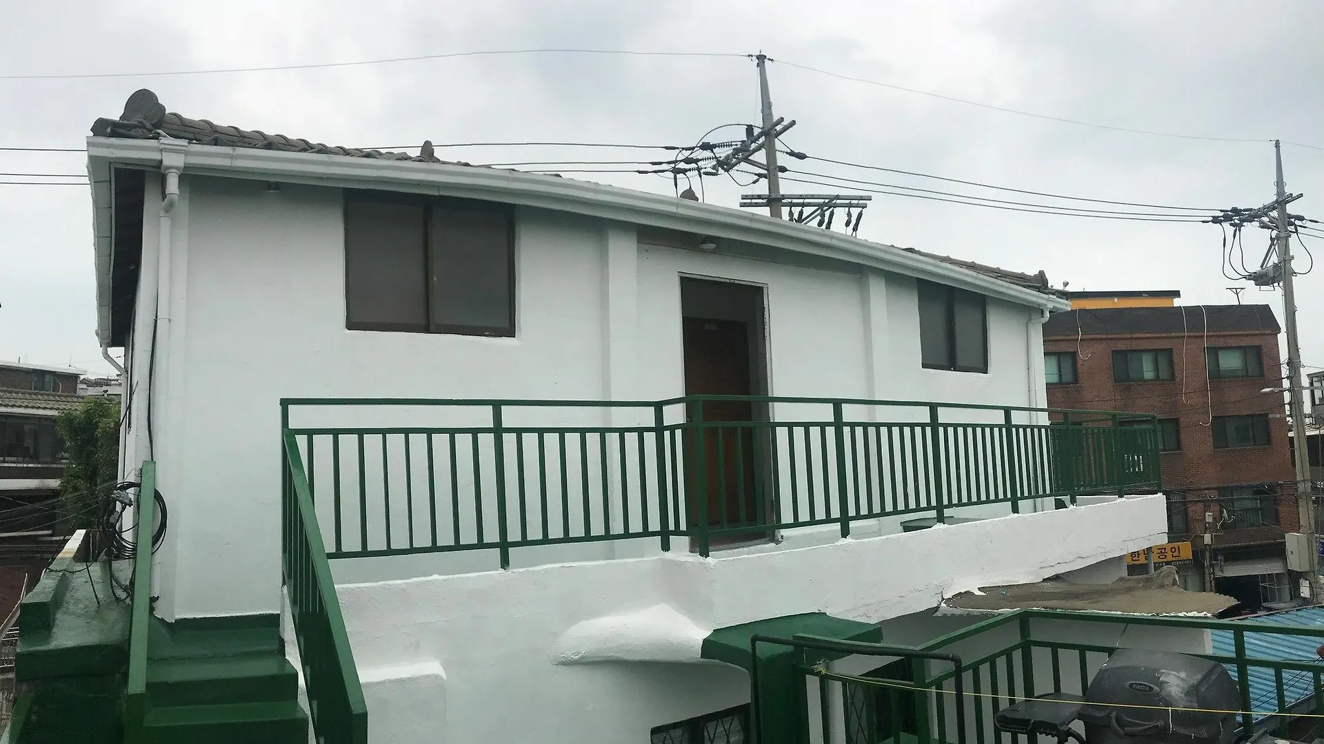 Kazi Family Hotel / Guest House Seul